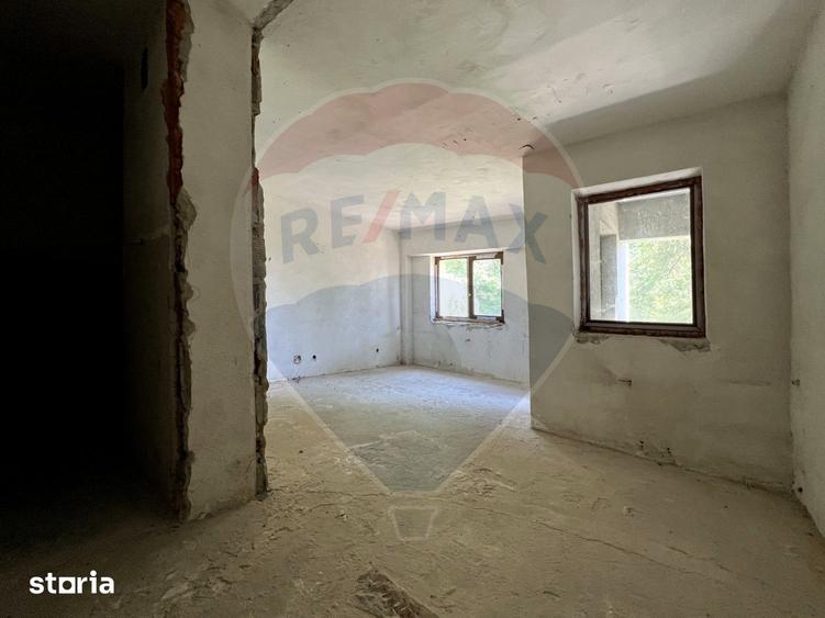 Spațiu comercial, de 2,200 mp, în Ileanda