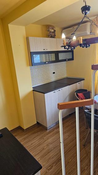 Apartament cu 2 camere decomandat în Sârbi
