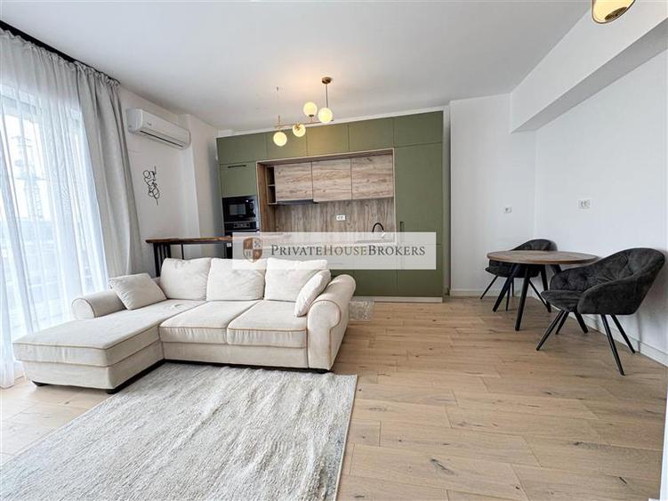 Apartament cu 2 camere semidecomandat, mobilat în Pipera