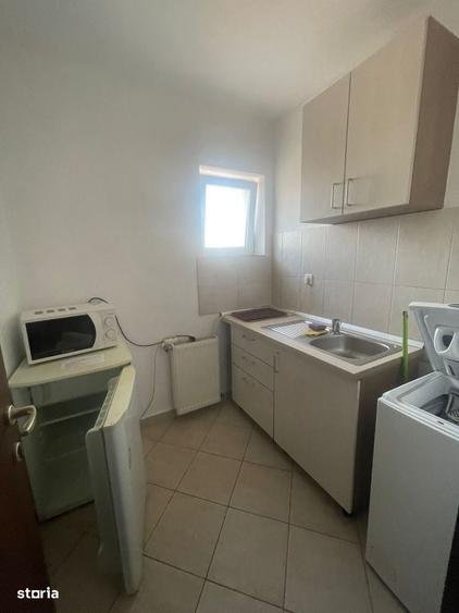 Apartament cu 2 camere decomandat în Cornișa