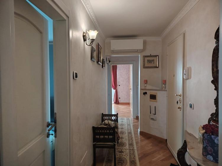 Apartament cu 3 camere decomandat, mobilat în Gară