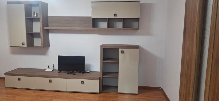 Apartament cu 3 camere decomandat, mobilat în Brâncoveanu