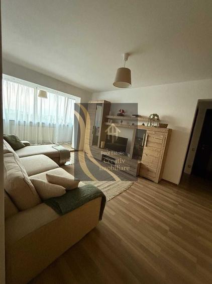 Apartament cu 3 camere semidecomandat în Titan