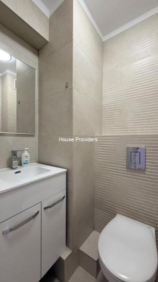 Apartament cu 3 camere, mobilat în Decebal