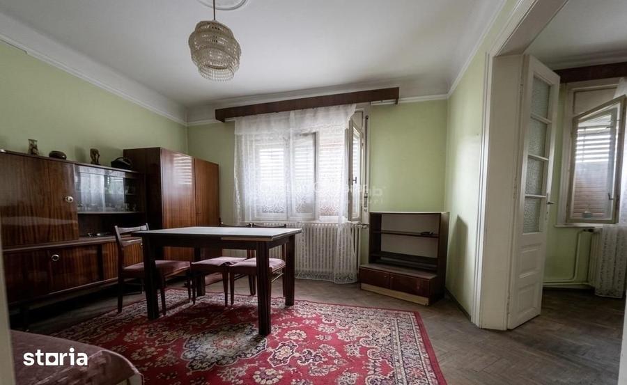 Imobil cu 3 apartamente - 270 mp construiti - langa Palatul Baroc lo