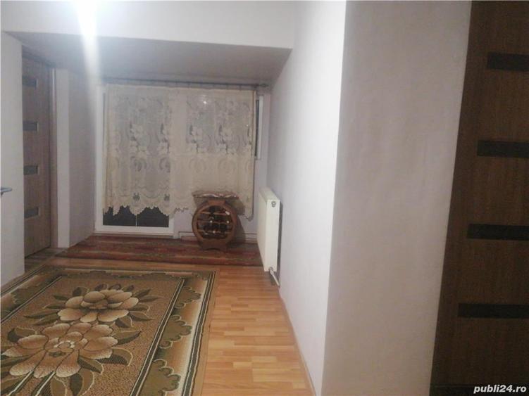 Casă cu 3 camere în Central