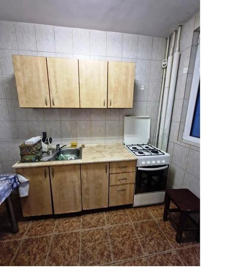 Apartament cu 2 camere semidecomandat în 1 Mai