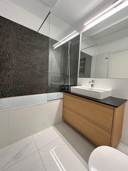 Apartament cu 3 camere decomandat, mobilat în Floreasca