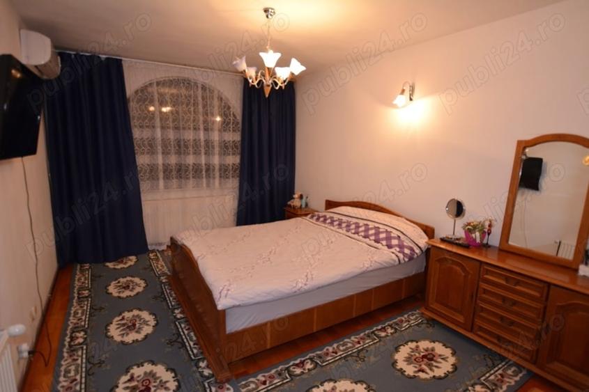 Casă cu 6 camere cu Teren 680 Mp în Găvana