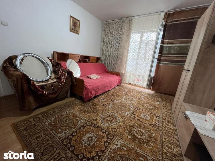 Apartament cu 2 camere semidecomandat, mobilat în Alexandru cel Bun