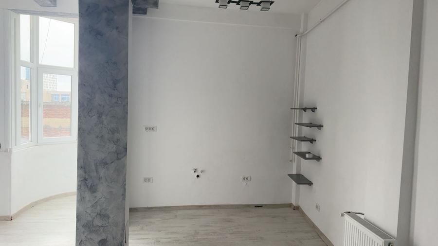 Studio de vanzare Piata Romana - 2