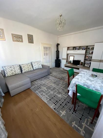 Casă cu 3 camere în Tritenii de Jos
