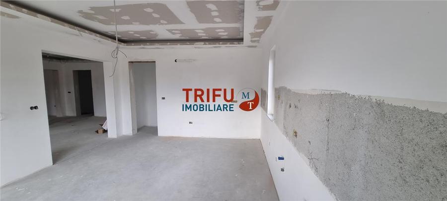 Casă individuală cu 6 camere cu Canalizare în Ciugud