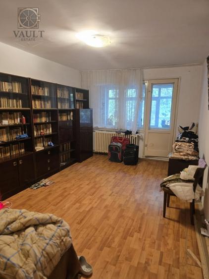 Apartament cu 3 camere decomandat, mobilat în Dristor