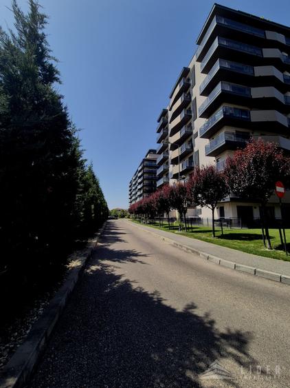 Apartament cu 3 camere semidecomandat, mobilat în Gheorgheni