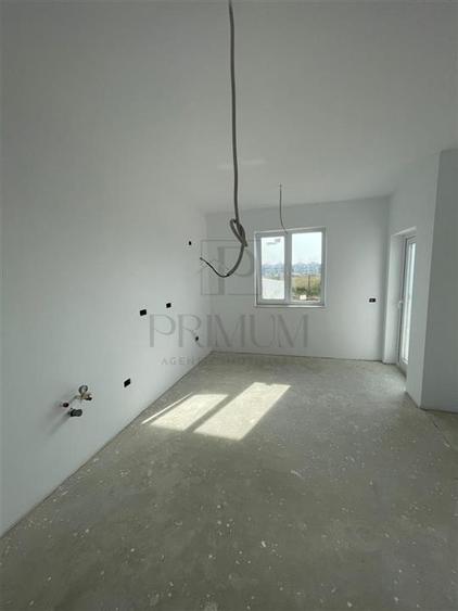 Duplex cu 3 camere cu Canalizare în Moșnița Nouă