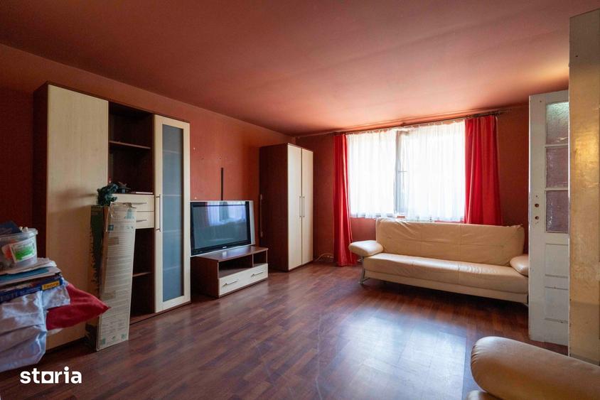 Casă cu 5 camere cu Teren 350 Mp în Cantemir