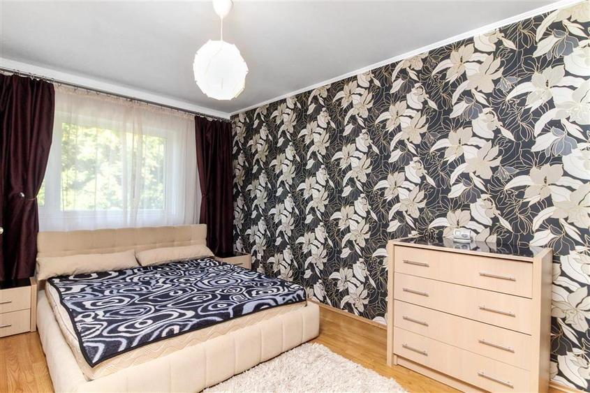 Apartament cu 2 camere semidecomandat, mobilat în Zorilor