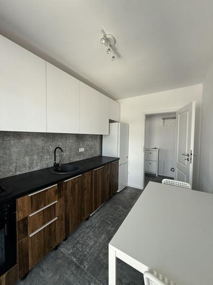 Apartament cu 2 camere decomandat în 1 Decembrie 1918