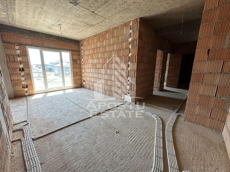 Apartament cu 3 camere semidecomandat în Giroc — fotografia 1