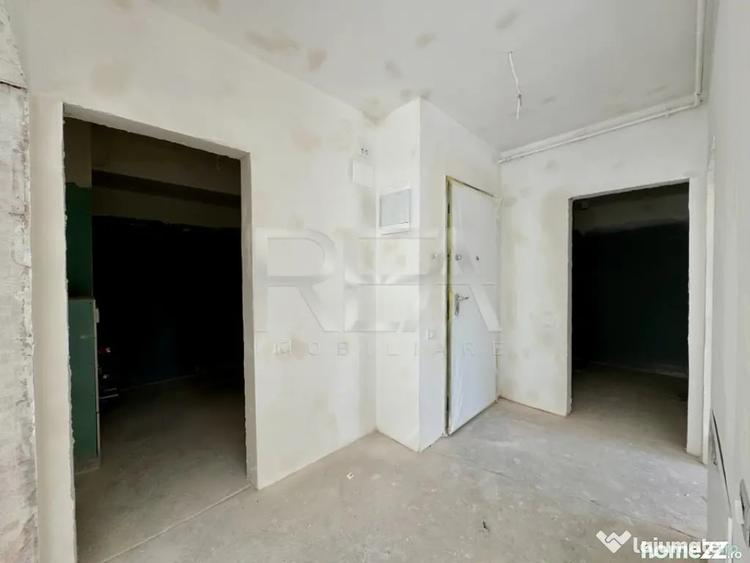 Apartament cu 3 camere decomandat în Matei Voievod