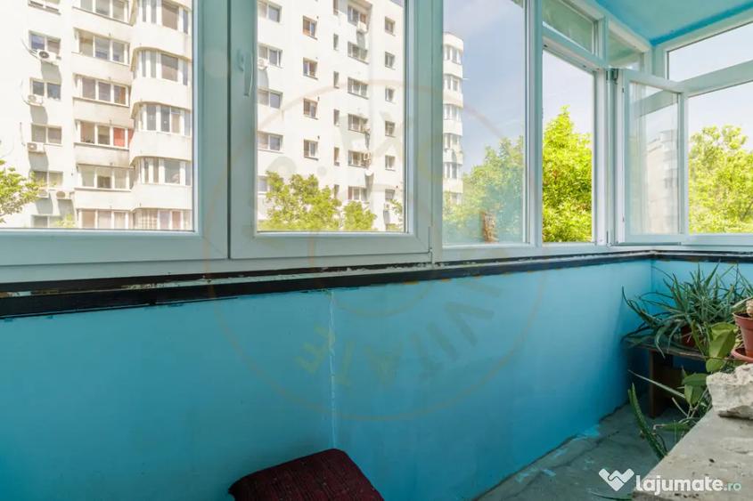 Apartament cu 3 camere decomandat în Sebastian