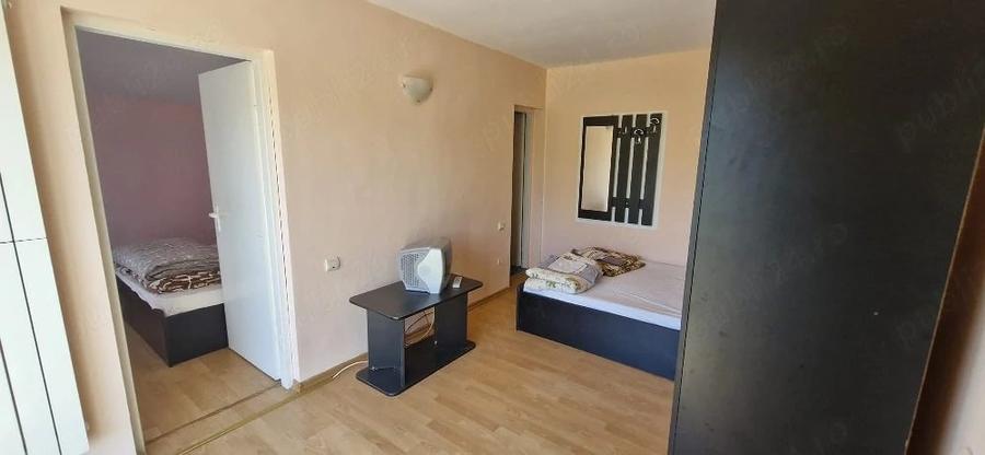 Casă cu 10 camere cu Teren 1000 Mp în Băile 1 Mai