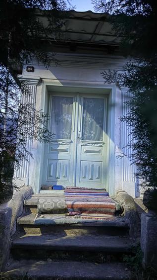 Casa batraneasca + teren de vanzare in Targu Ocna, strada Tisesti - 5