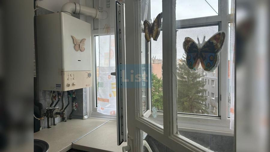 Apartament cu 3 camere decomandat, mobilat în 9 Mai