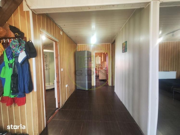 Casă cu 5 camere cu Teren 293 Mp în Central