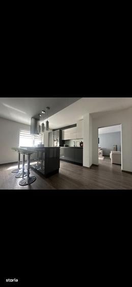 Apartament cu 3 camere în 13 Septembrie