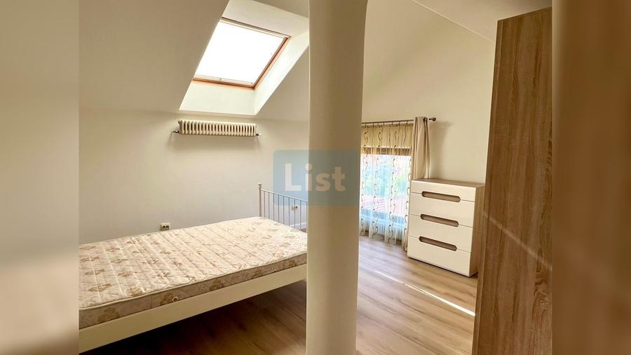 Apartament cu 5 camere semidecomandat în Zorilor