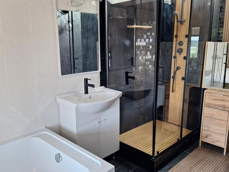Apartament cu 4 camere decomandat, mobilat în Pipera