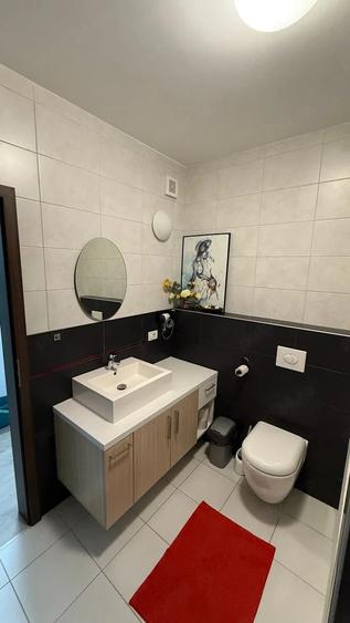 Apartament cu 3 camere decomandat, mobilat în Girocului