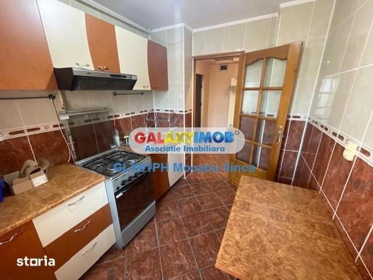 Apartament cu 3 camere decomandat în Peneș Curcanul