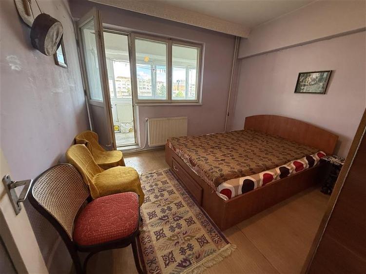 Apartament cu 3 camere decomandat în Ultracentral