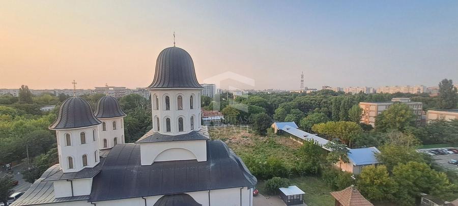 Apartament cu 3 camere decomandat în Berceni
