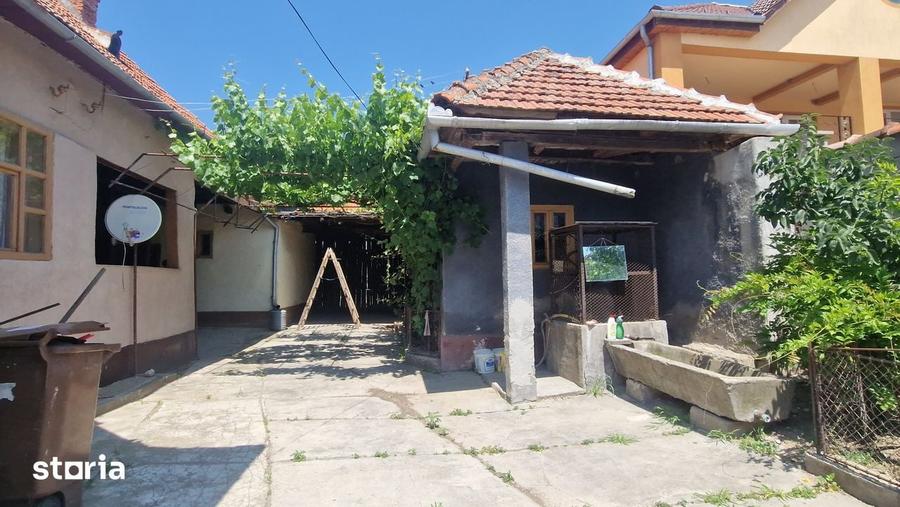 Casa de vanzare cu 4 camere in zona rurala - 19
