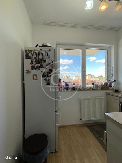 Apartament cu 3 camere decomandat în Salca