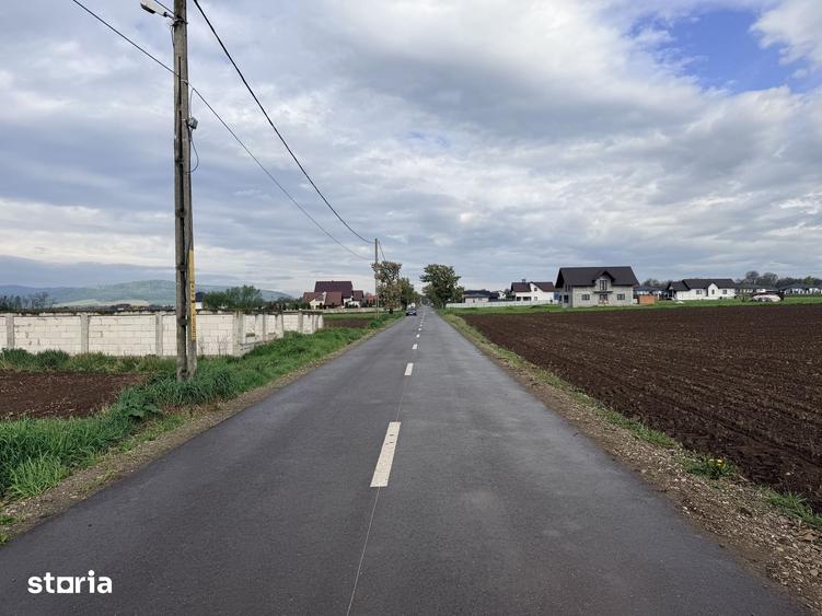 Teren de 3770 mp, în Central