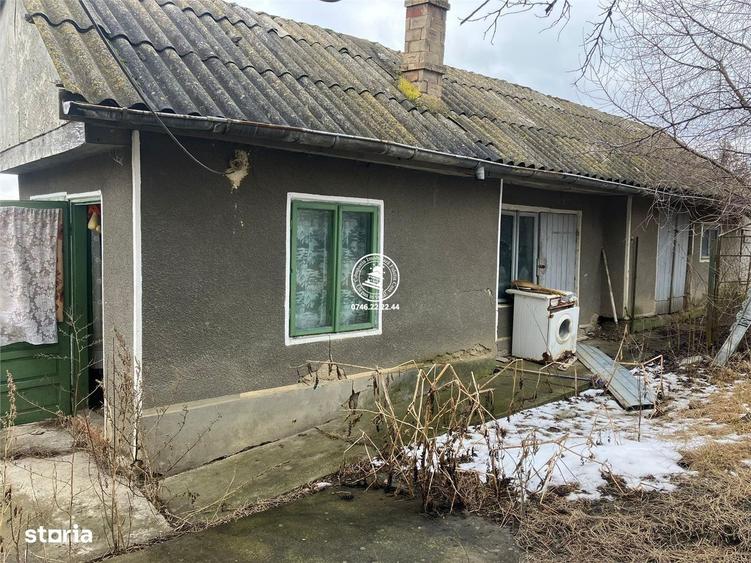 Casă cu 4 camere cu Teren 931 Mp în Movileni