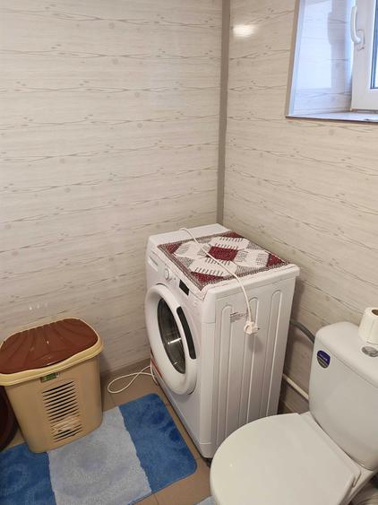 Casă cu 4 camere în Calomfirești