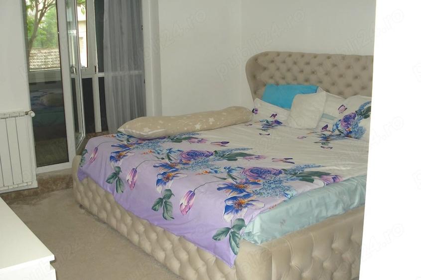 Apartament cu 4 camere decomandat în Lipovei