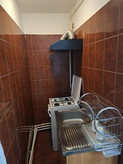 Garsonieră decomandată în Central