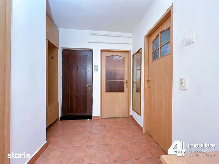 Apartament cu 2 camere decomandat în Confecții