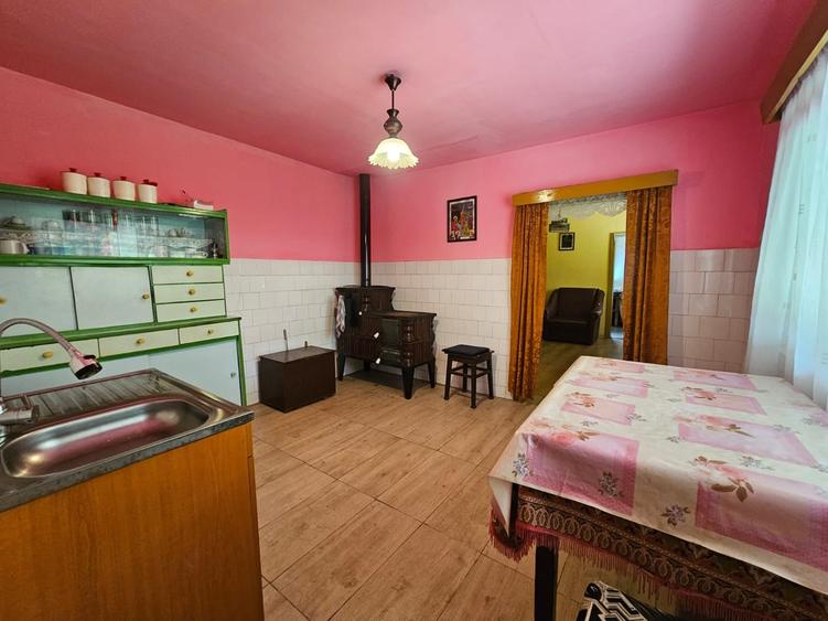 Casă individuală cu 3 camere cu Teren 800 Mp în Birtin