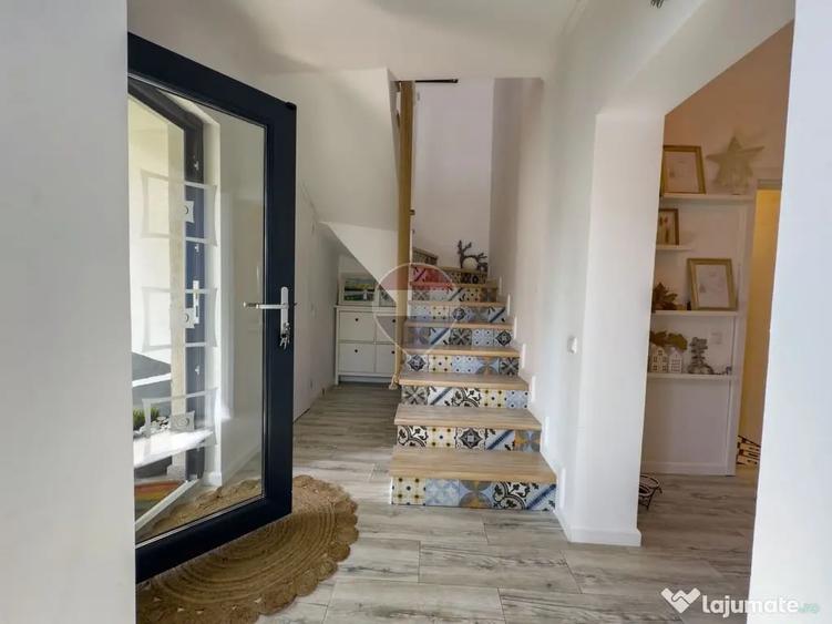 Casă cu 5 camere cu Teren 535 Mp în Snagov