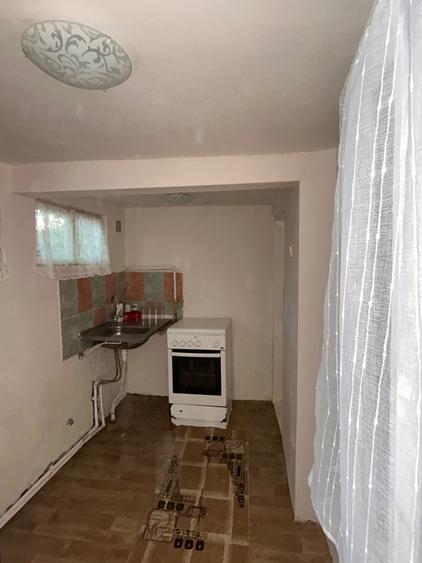 Casă cu 3 camere în Palas
