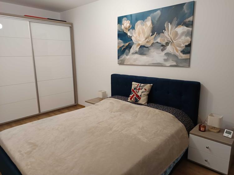 Apartament cu 2 camere decomandat în Sânpetru