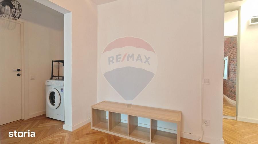 Apartament cu 2 camere semidecomandat în Tei
